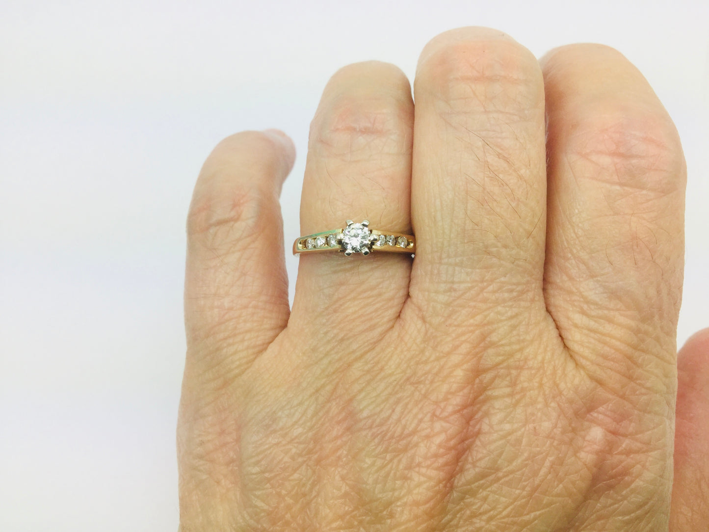 14k Yellow Gold Round Cut 30pt Diamond Solitaire with Accents Ring