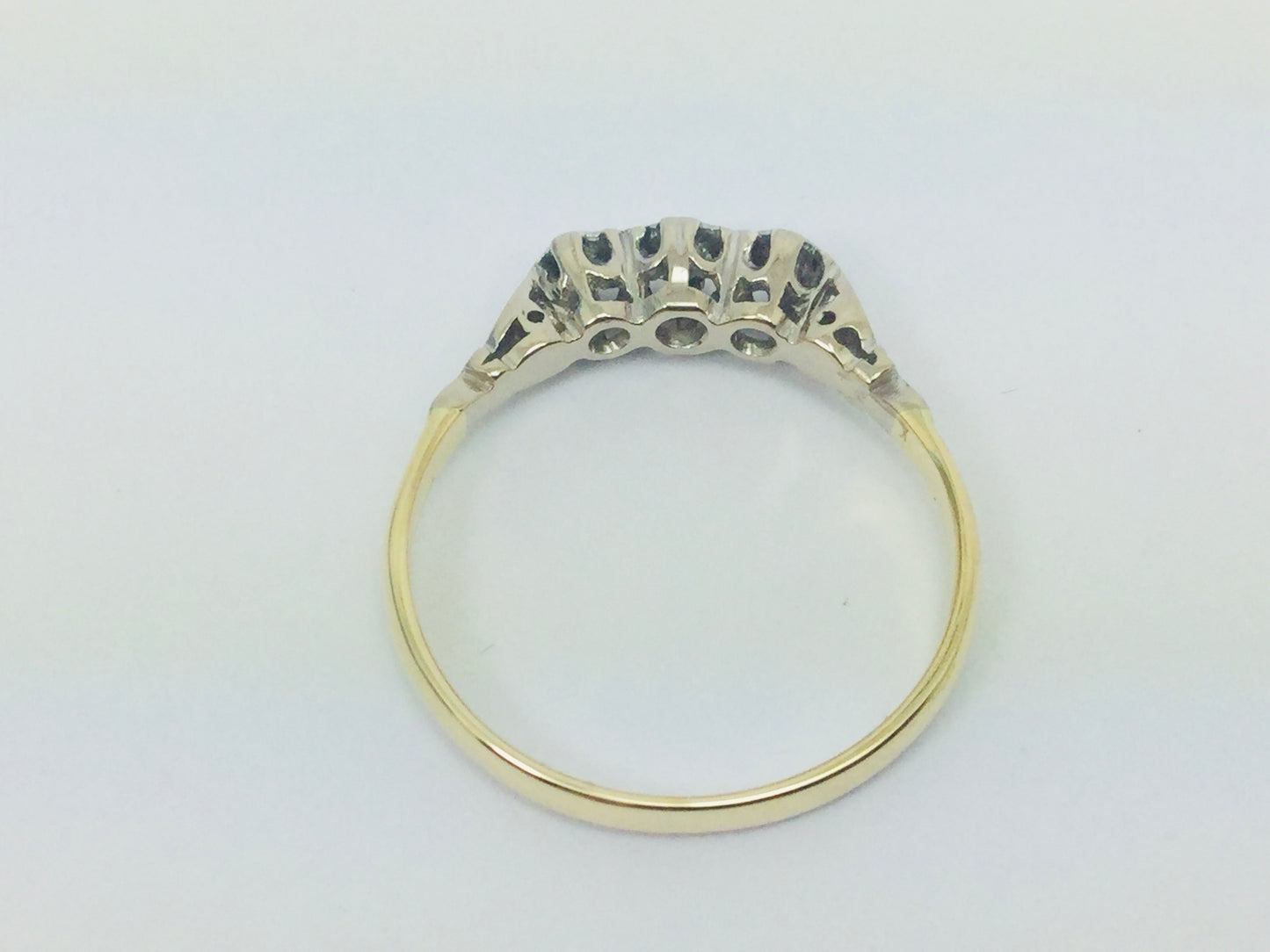 18k Yellow & White Gold Round Cut 7pt Trinity Diamond Ring
