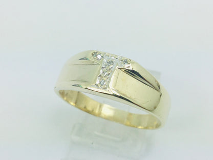 10k Yellow Gold Round Cut 5pt Diamond Letter 'T' Initial Ring