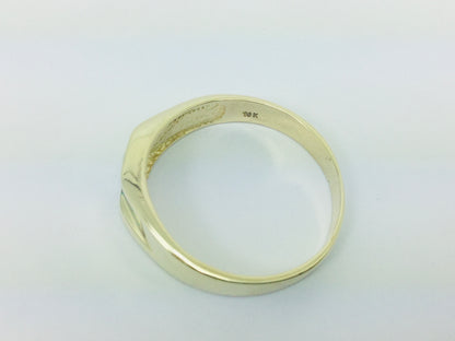 10k Yellow Gold Round Cut 5pt Diamond Letter 'T' Initial Ring