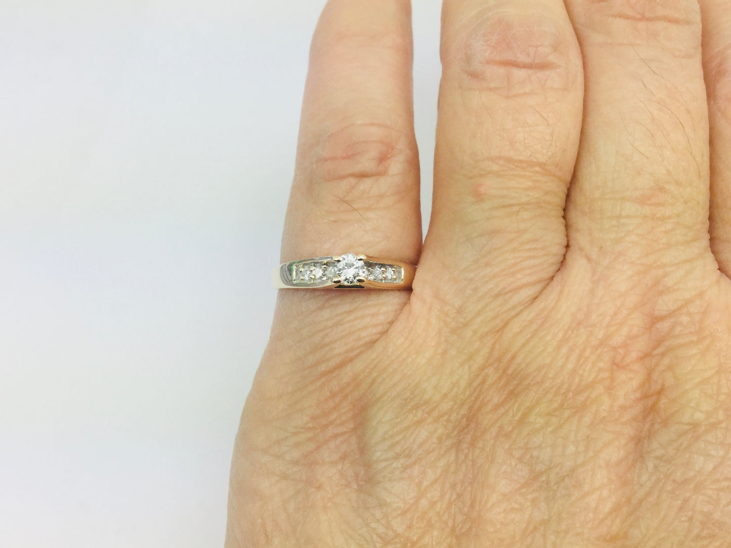 14k Yellow Gold Round Cut 25pt Diamond Solitaire with Accents Ring