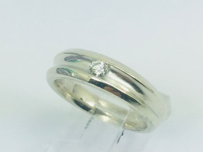 10k White Gold Round Cut 12pt Channel Set Diamond Solitaire Band Ring