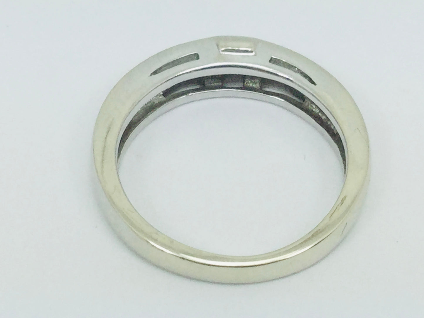 14k White Gold Round Cut 20pt Channel Set Diamond Band Ring