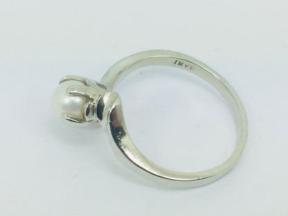 10k White Gold Genuine Pearl June Birthstone Ring