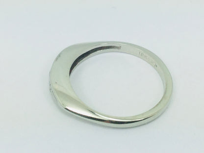 18k White Gold Round Cut 0.05ct Diamond Trinity Ring