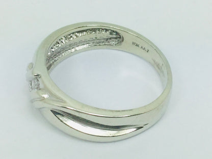 10k White Gold Round Cut 7.5pt Diamond Channel Set Ring