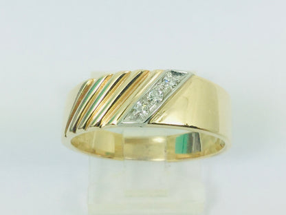 14k Yellow & White Gold Round Cut 6pt Diamond Row Set Ring