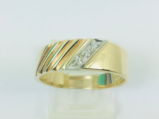 14k Yellow & White Gold Round Cut 6pt Diamond Row Set Ring