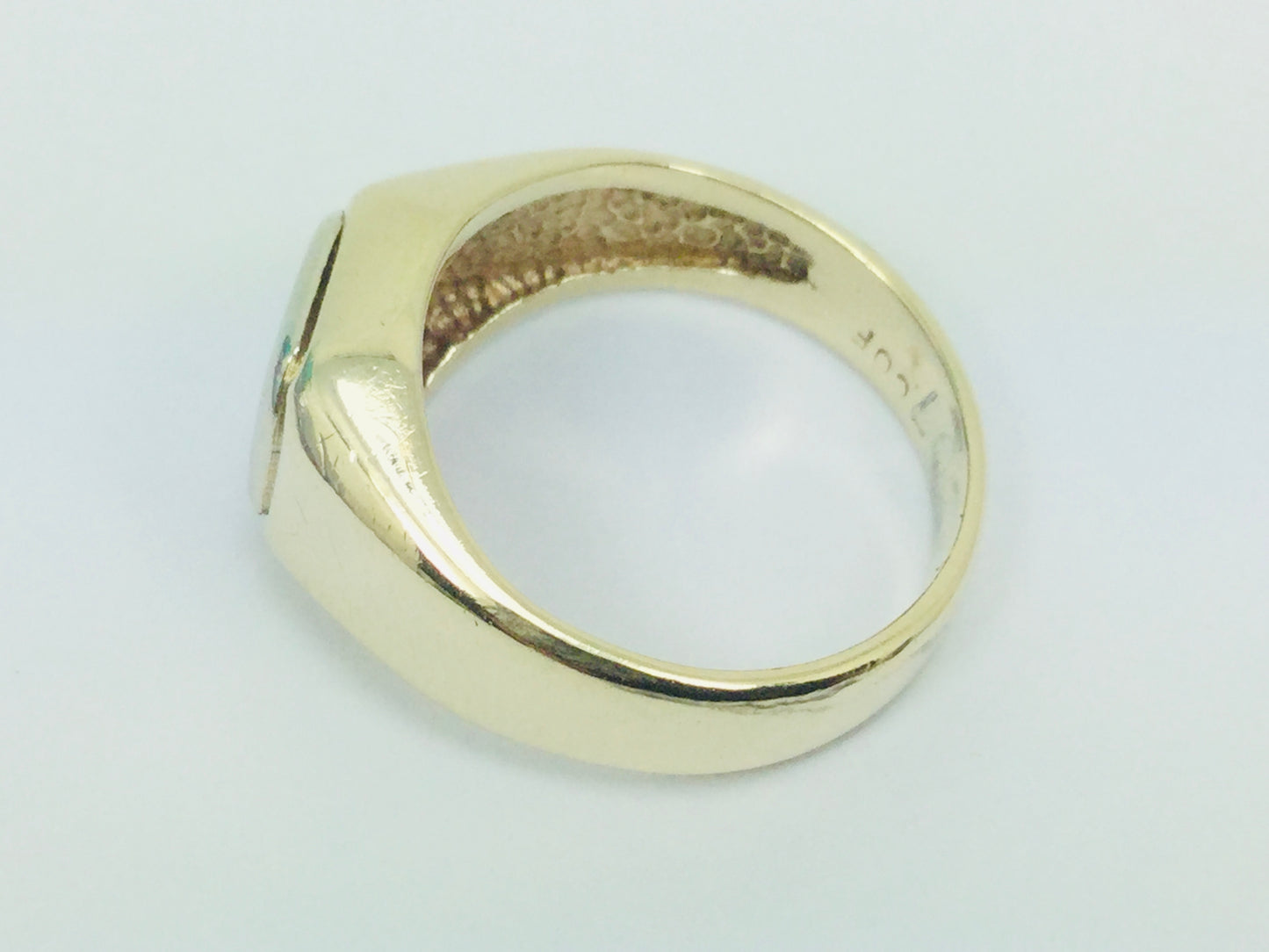 10k Yellow and White Gold Round Cut 10pt Diamond Solitaire Ring