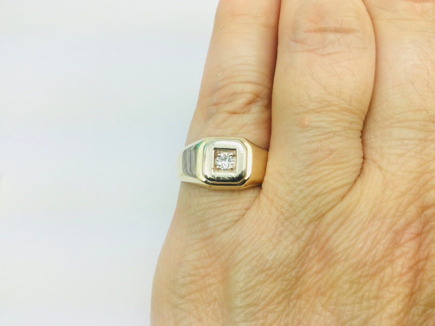 10k Yellow and White Gold Round Cut 10pt Diamond Solitaire Ring