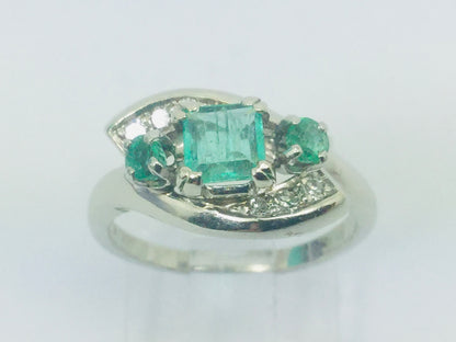 14k White Gold Princess and Round Cut 55pt Emerald May Birthstone & Diamond Ring