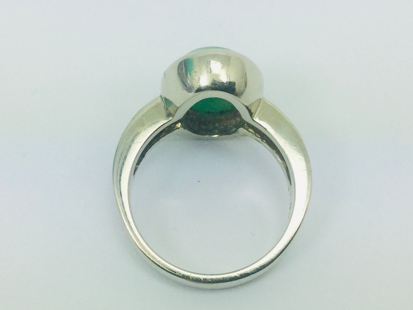 18k Yellow Gold Oval Cut Cabochon Jade August Birthstone Ring