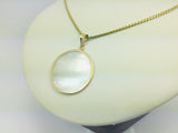 19k Yellow Gold Round Cut Mother of Pearl Pendent & 'S' Link Necklace