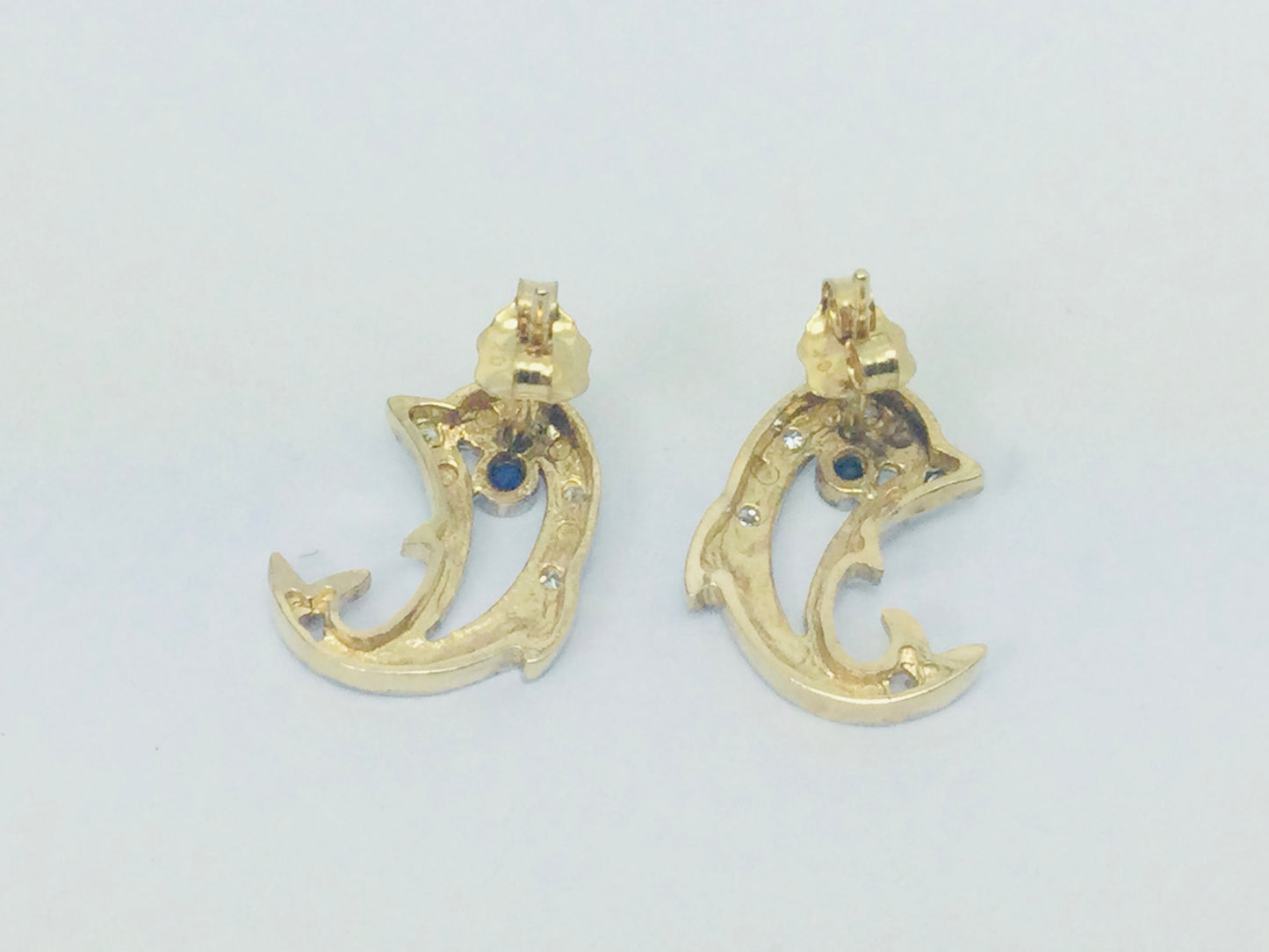 10k Yellow Gold Dolphin with Round Cut Sapphire and 8pt Diamond Necklace and Earring Set