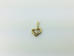 9k Yellow Gold Round Cut 2.5pt Diamond Heart Pendent