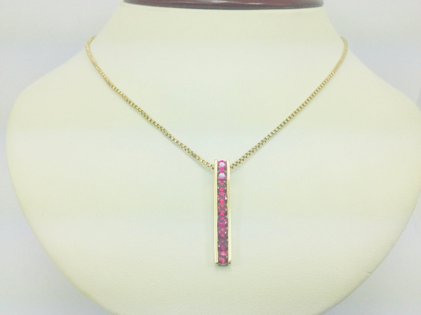 14k Yellow Gold Round Cut 45pt Tourmaline Necklace