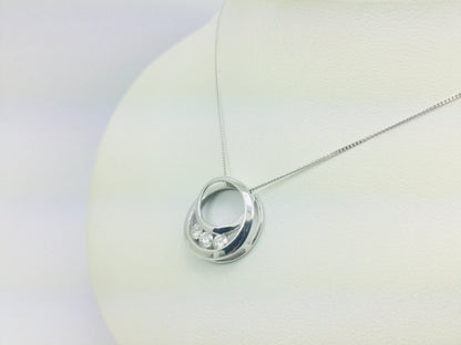 10k White Gold Round Cut 0.30ct Diamond Trinity Circle Necklace
