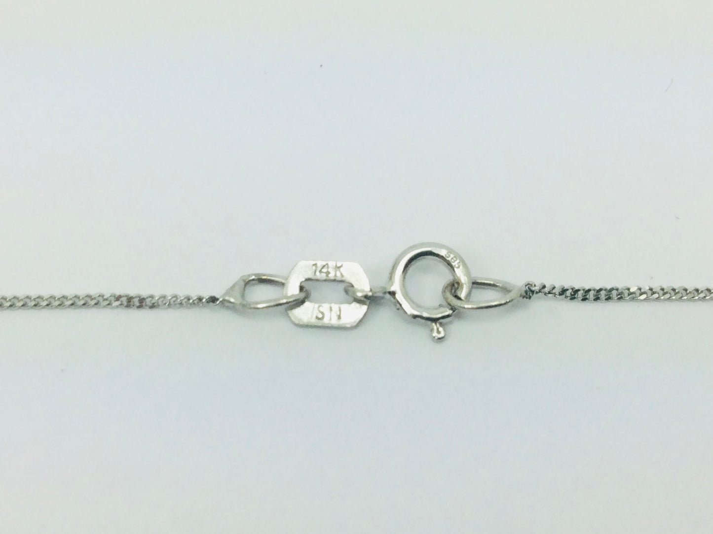 10k White Gold Round Cut 0.33ct Diamond Row Set Wave Necklace