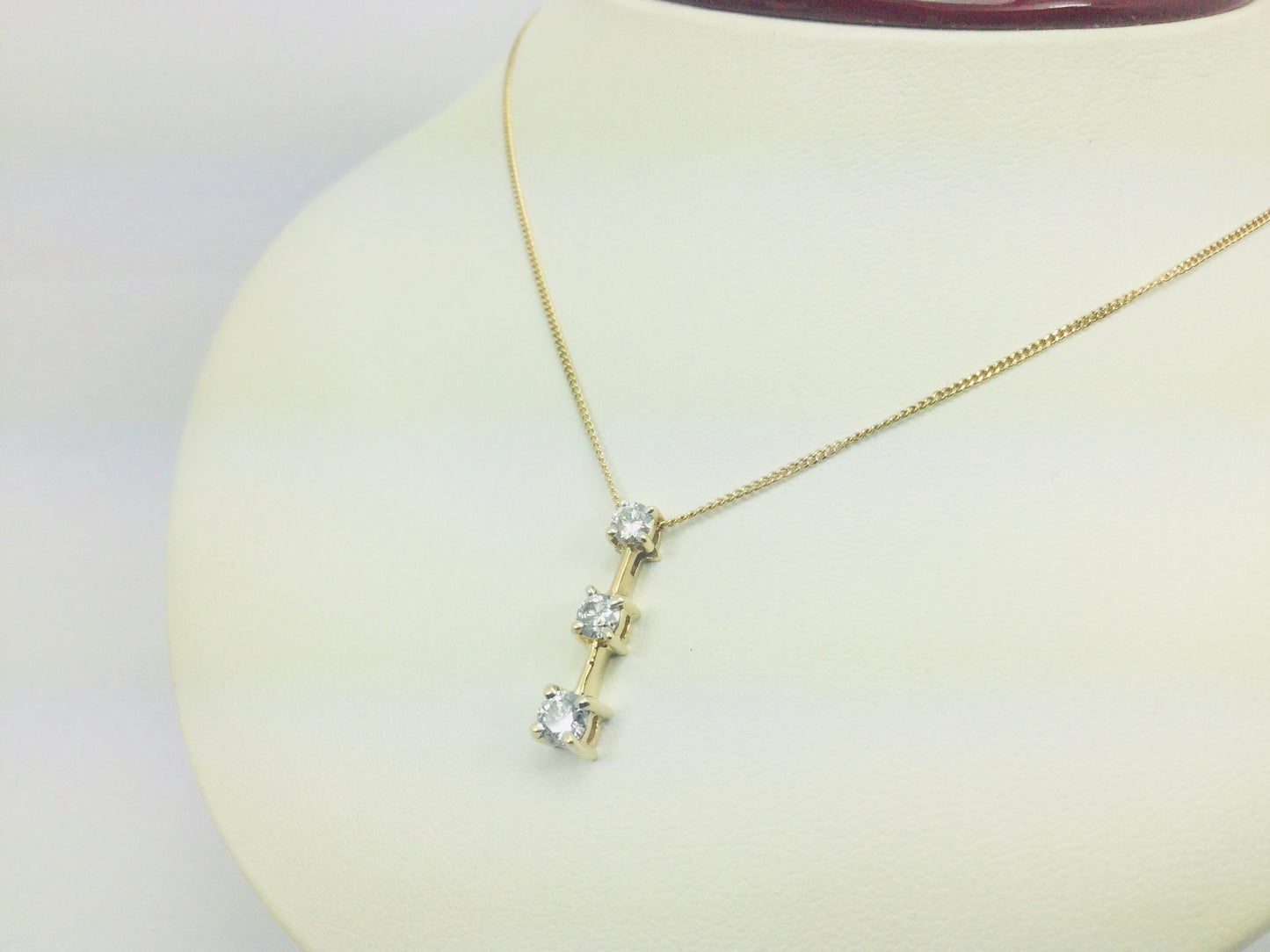 14k Yellow Gold Round Cut 0.45ct Diamond Trinity Row Set Necklace