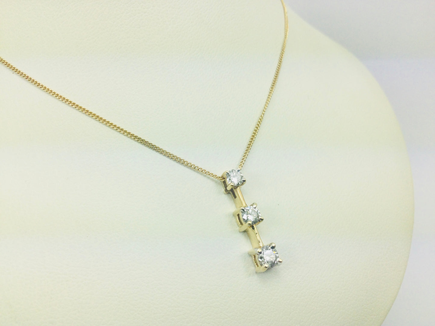 14k Yellow Gold Round Cut 0.45ct Diamond Trinity Row Set Necklace