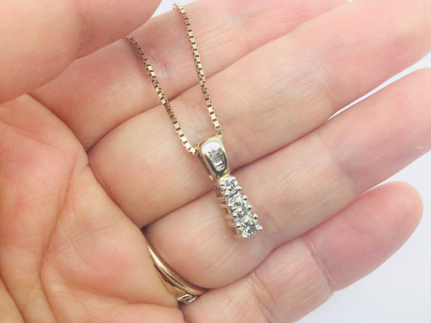 10k Yellow Gold Round Cut 0.50ct Diamond Trinity Row Set Necklace