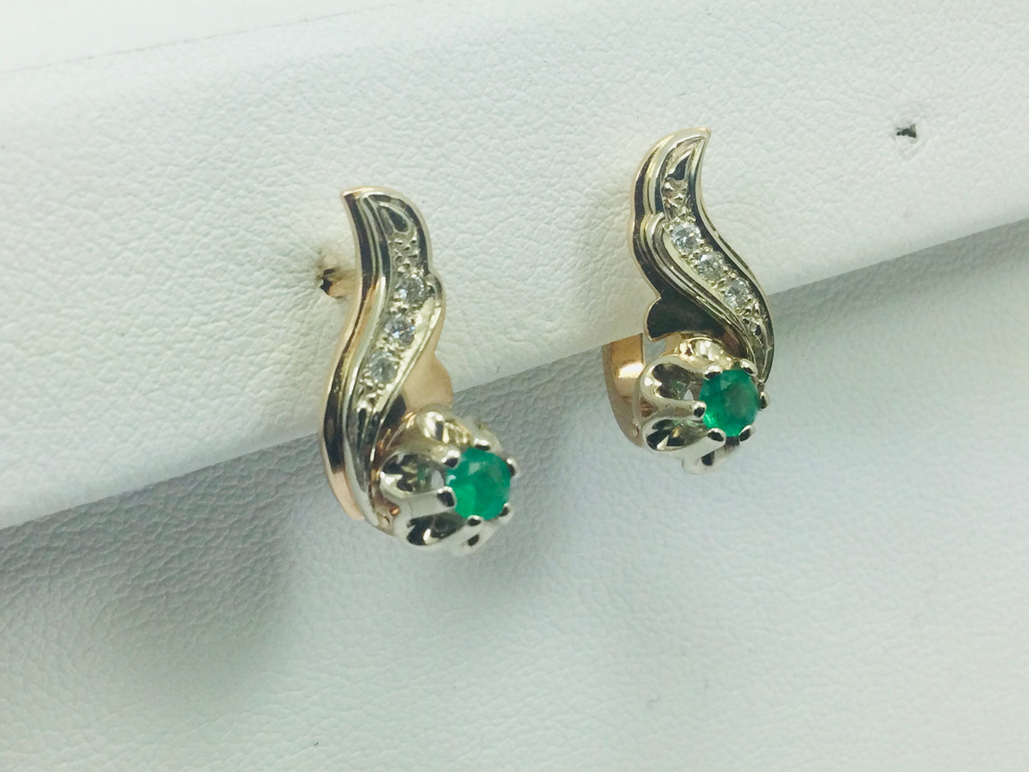 14k Yellow Gold Round Cut 28pt Emerald and 12pt Diamond Earrings