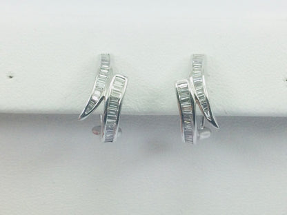 18k White Gold Baguette Cut 0.85ct Diamond Row Set Omega Style Clip Earrings