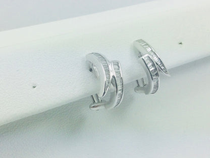 18k White Gold Baguette Cut 0.85ct Diamond Row Set Omega Style Clip Earrings