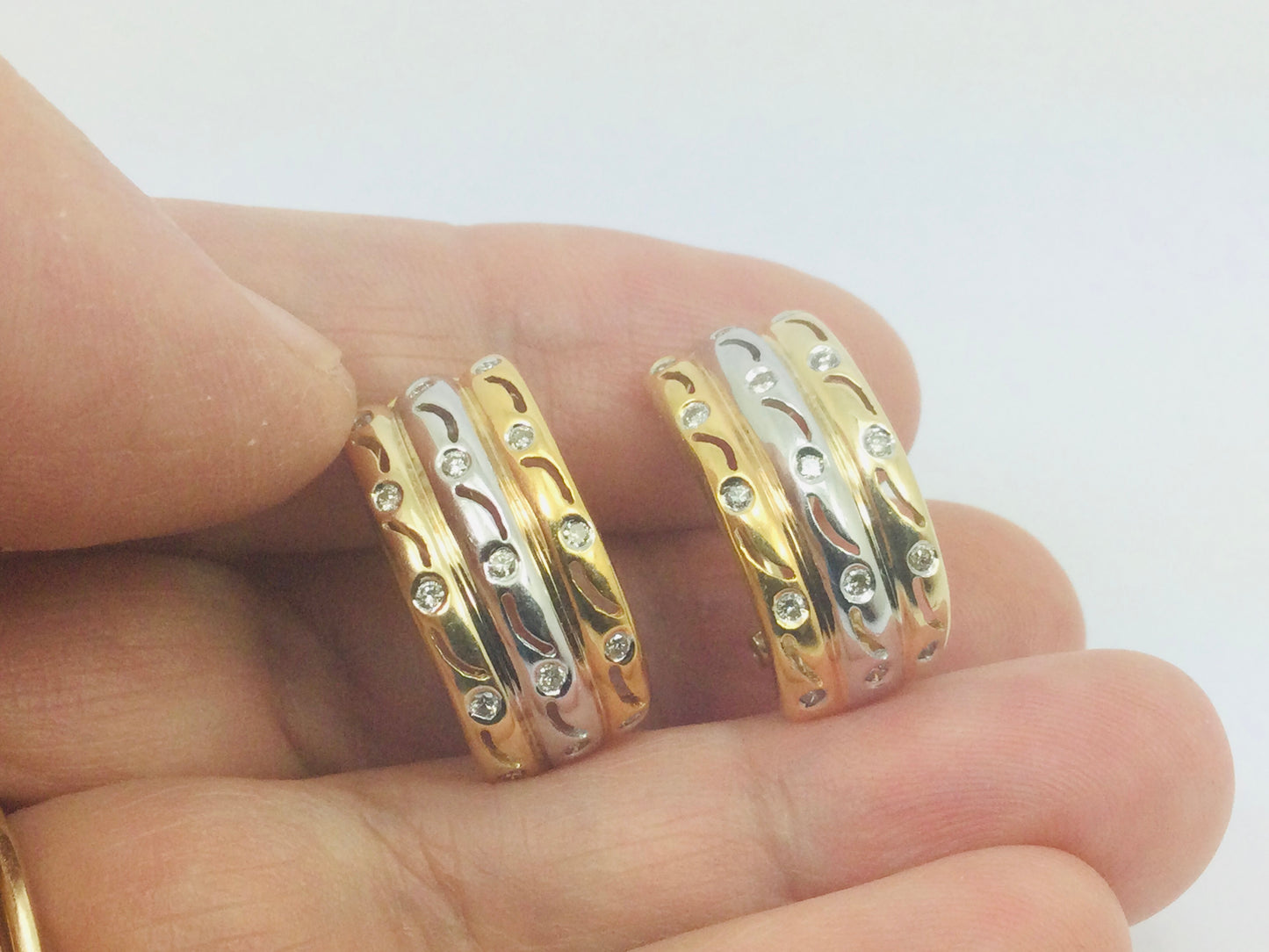 14k Yellow and White Gold Round Cut 45pt Diamond Row Set Earrings