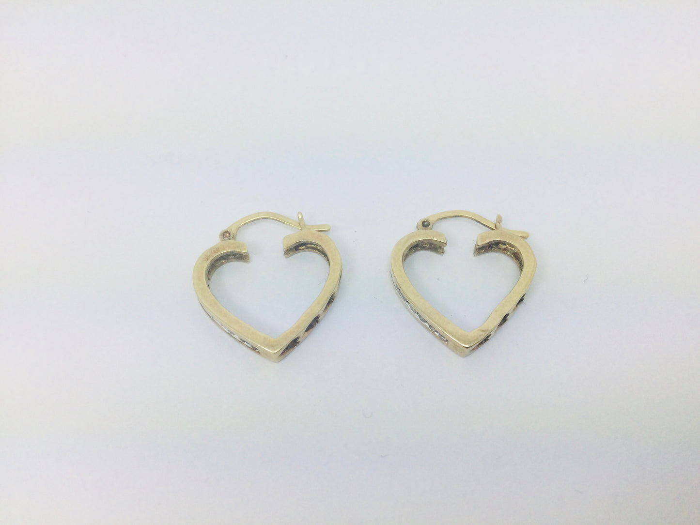 10k Yellow Gold Round Cut 18pt Diamond Row Set Heart Earrings