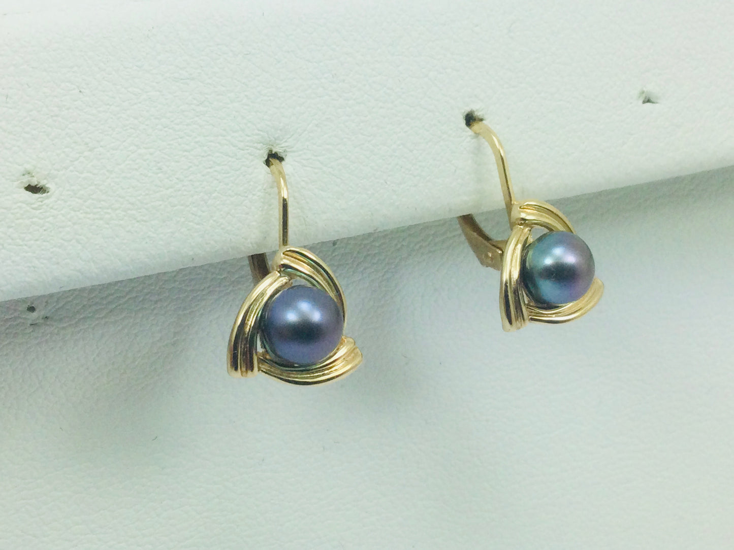 10k Yellow Gold Black Tahitian Pearl Earrings