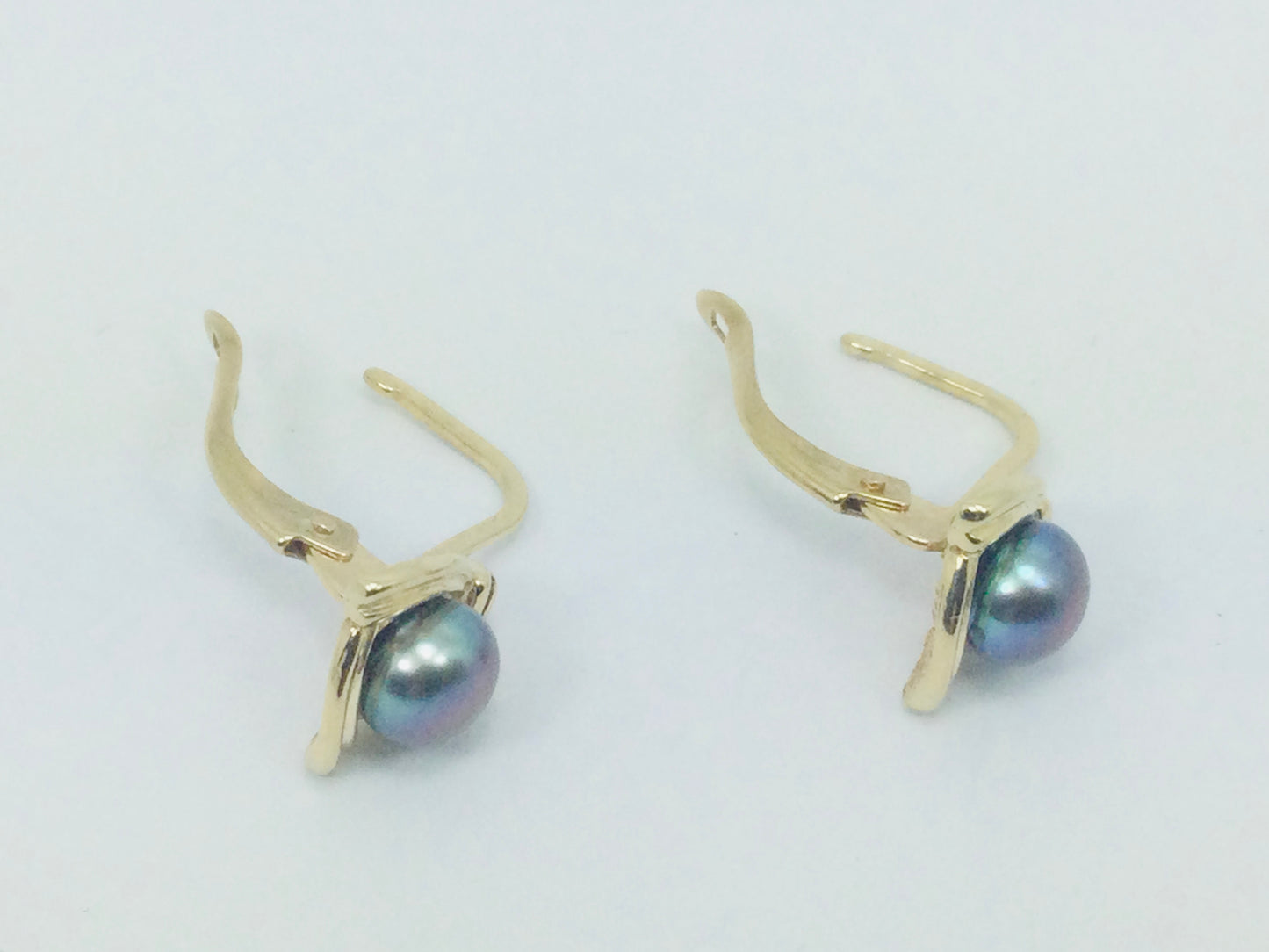 10k Yellow Gold Black Tahitian Pearl Earrings