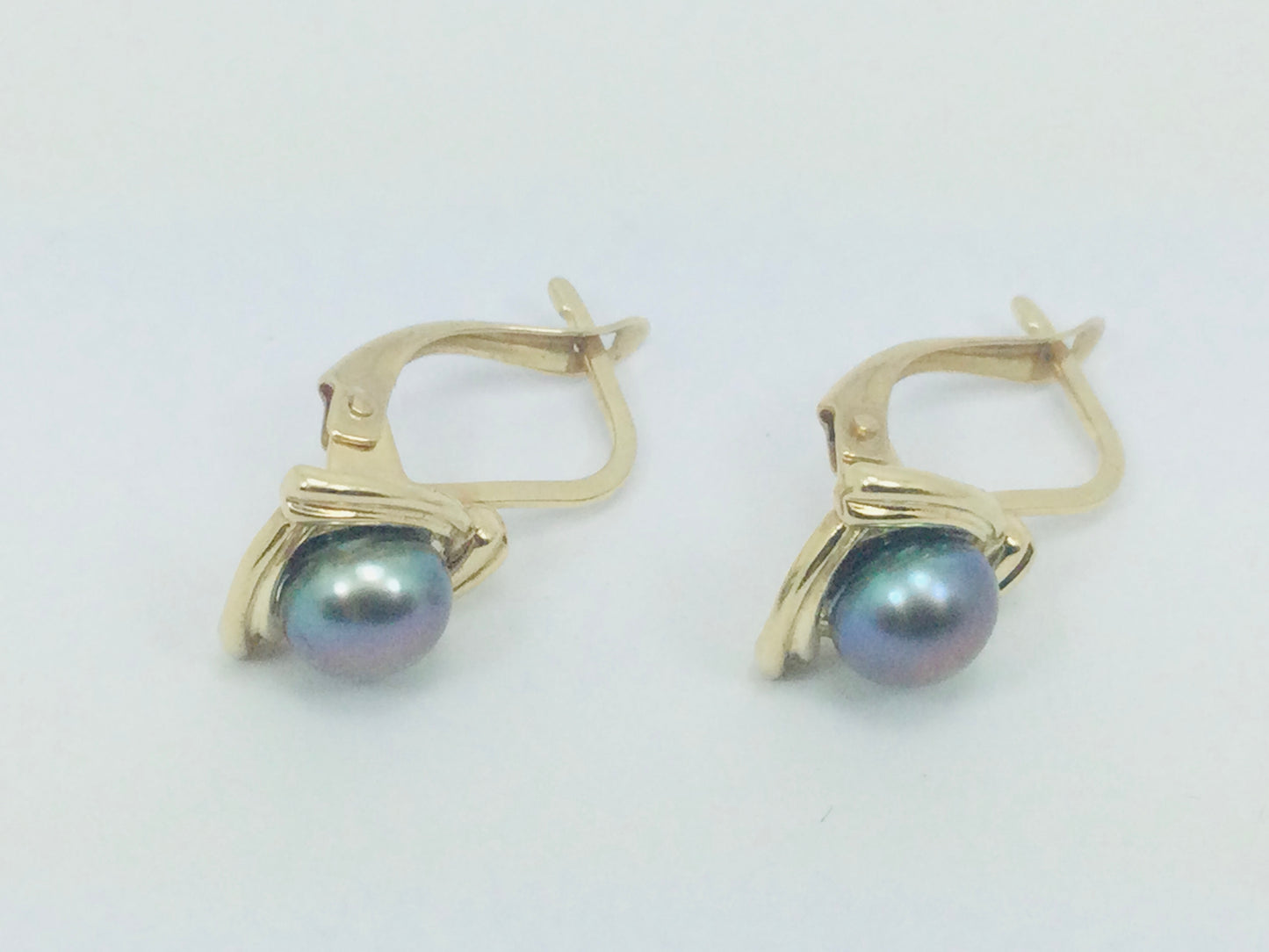 10k Yellow Gold Black Tahitian Pearl Earrings