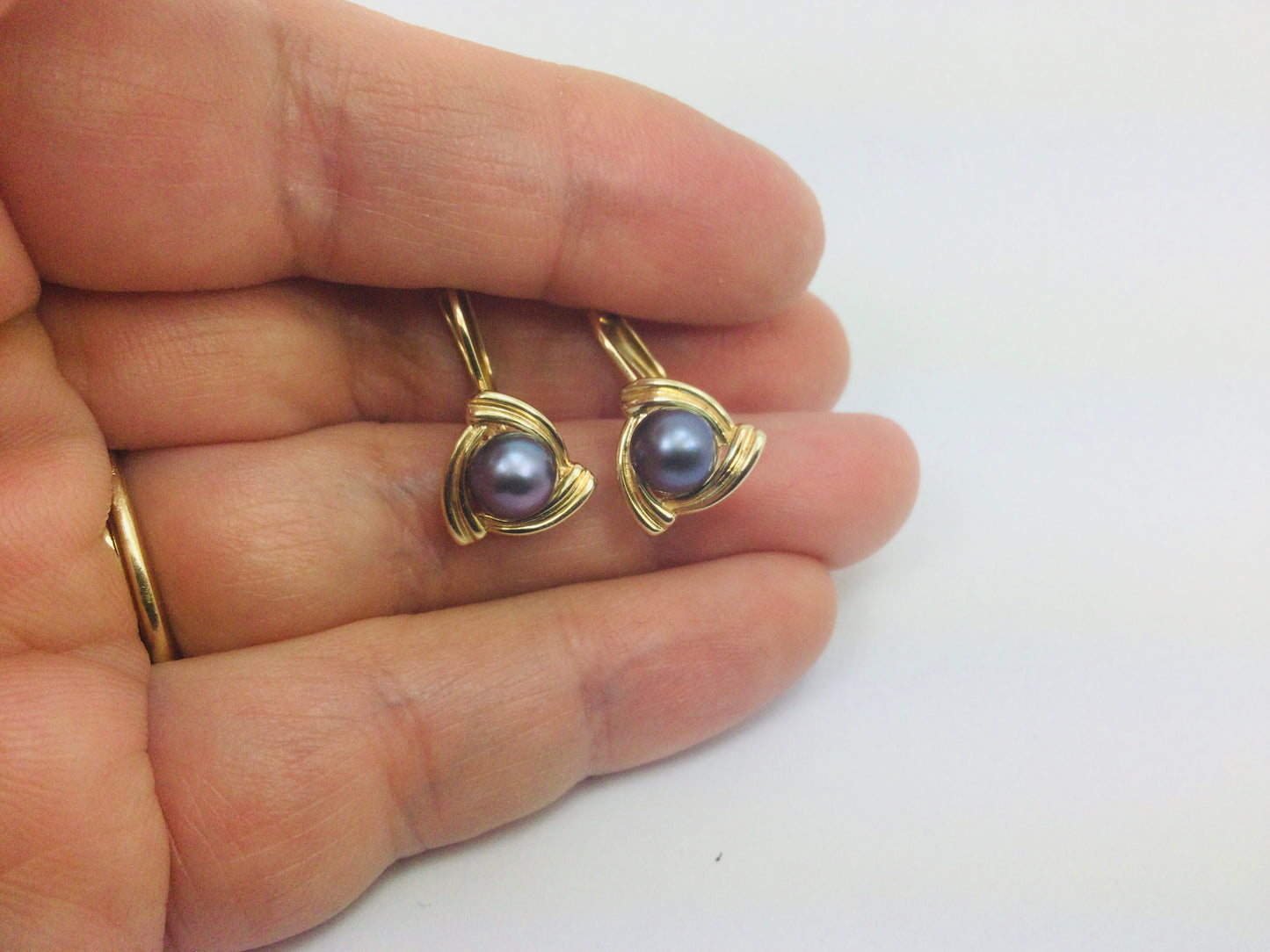 10k Yellow Gold Black Tahitian Pearl Earrings