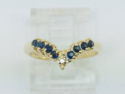10k Yellow Gold Round Cut 12pt Sapphire & Diamond Chevron Ring