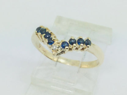10k Yellow Gold Round Cut 12pt Sapphire & Diamond Chevron Ring