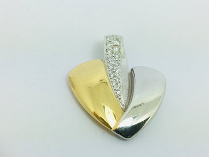 18k White and Yellow Gold Round Cut 20pt Diamond Heart Pendent