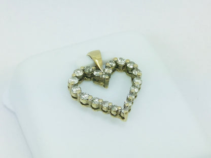 10k Yellow Gold Round Cut 45pt Diamond Heart Pendent