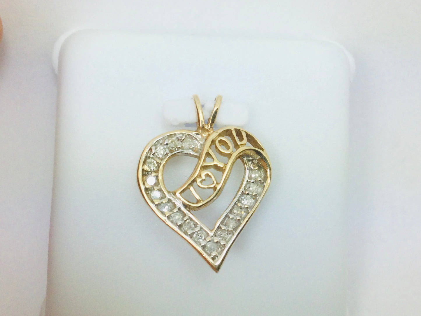 10k Yellow Gold Round Cut 17pt Diamond Heart "I Love You" Pendent