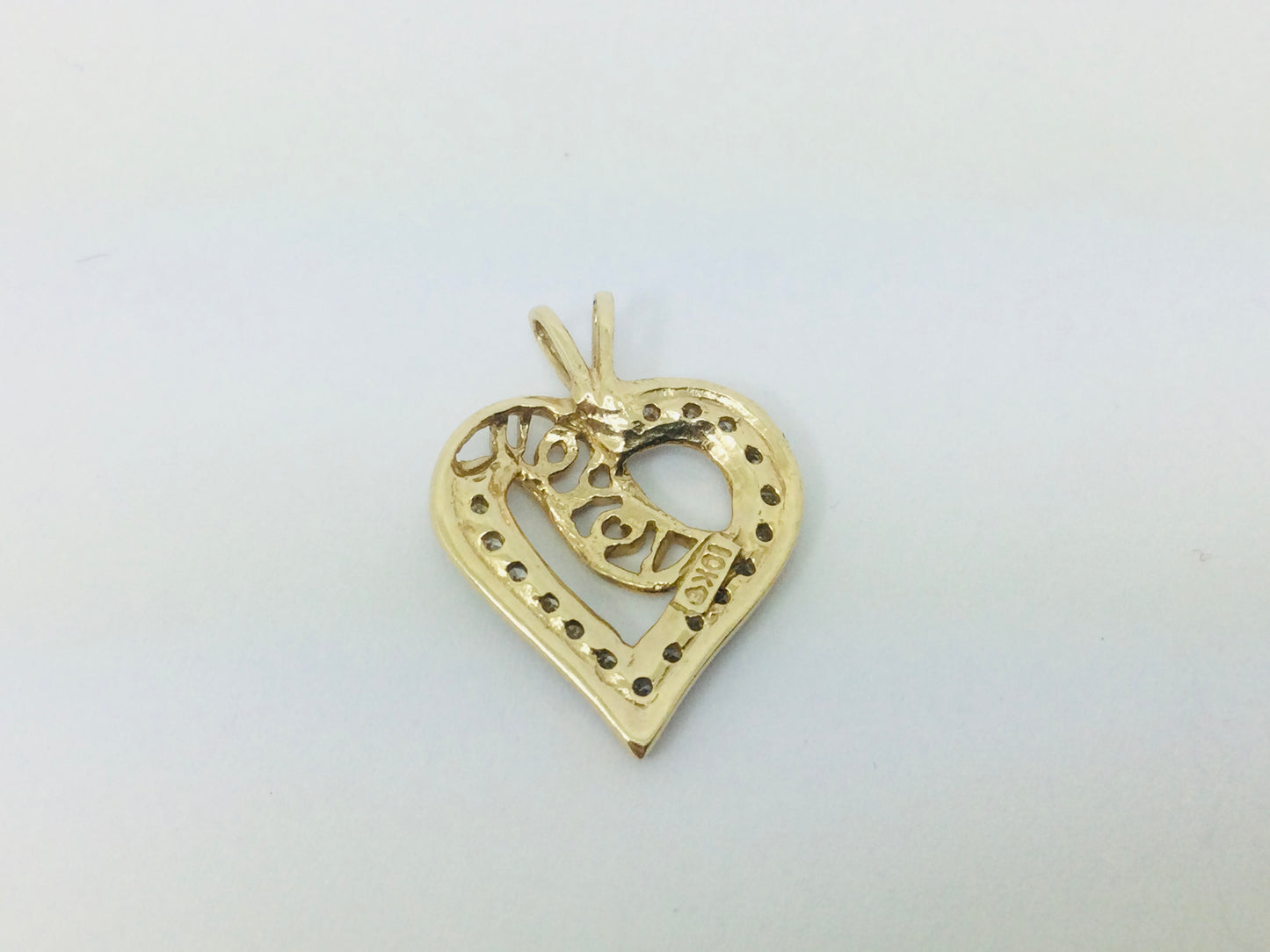 10k Yellow Gold Round Cut 17pt Diamond Heart "I Love You" Pendent