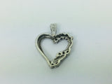 10k White Gold Round Cut 10pt Diamond Heart Pendent