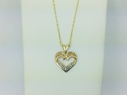 10k Yellow Gold Round Cut 5pt Diamond Heart Pendent