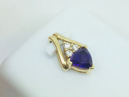 14k Yellow Gold Triangular Cut Amethyst & 10pt Diamond Pendent