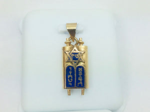 14k Yellow Gold Jewish Scroll Pendent