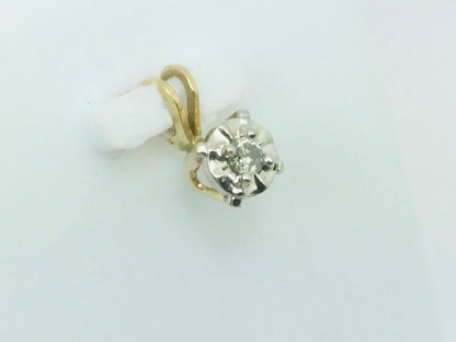 10k Yellow Gold Round Cut 3pt Diamond Illusion Set Pendent
