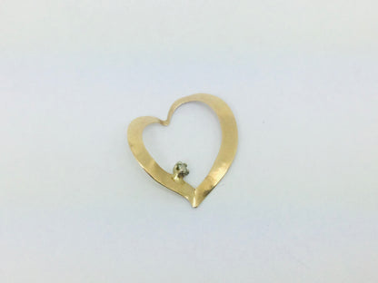 10k Yellow Gold Round Cut 1pt Diamond Heart Pendent
