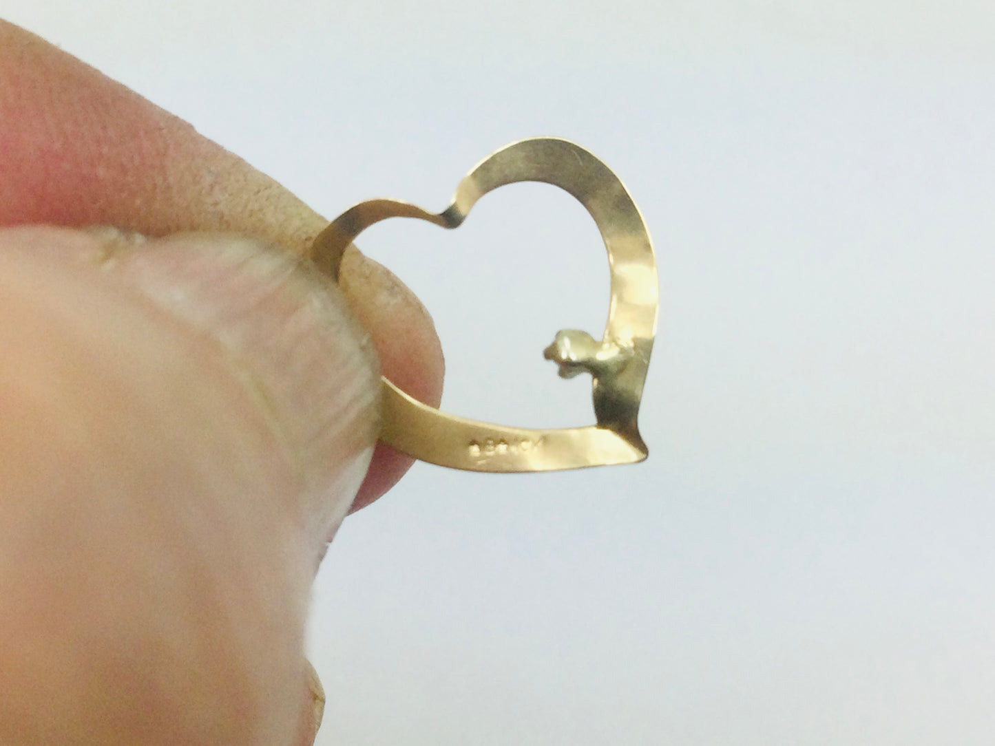 10k Yellow Gold Round Cut 1pt Diamond Heart Pendent
