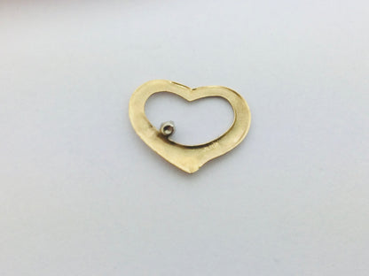 10k Yellow Gold Round Cut 1pt Diamond Heart Pendent