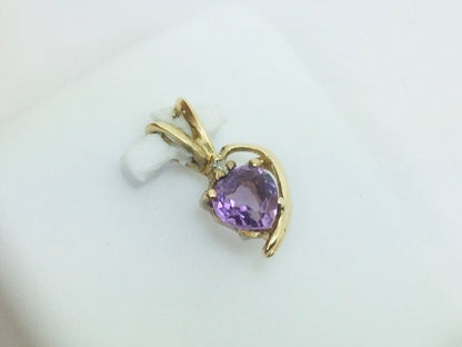 10k Yellow Gold Heart Cut Amethyst & 1pt Diamond Pendent