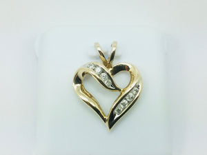 10k Yellow Gold Round Cut 26pt Diamond Heart Pendent